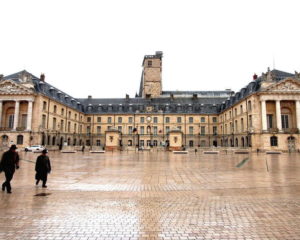 Date et taux de taxe foncière à Dijon